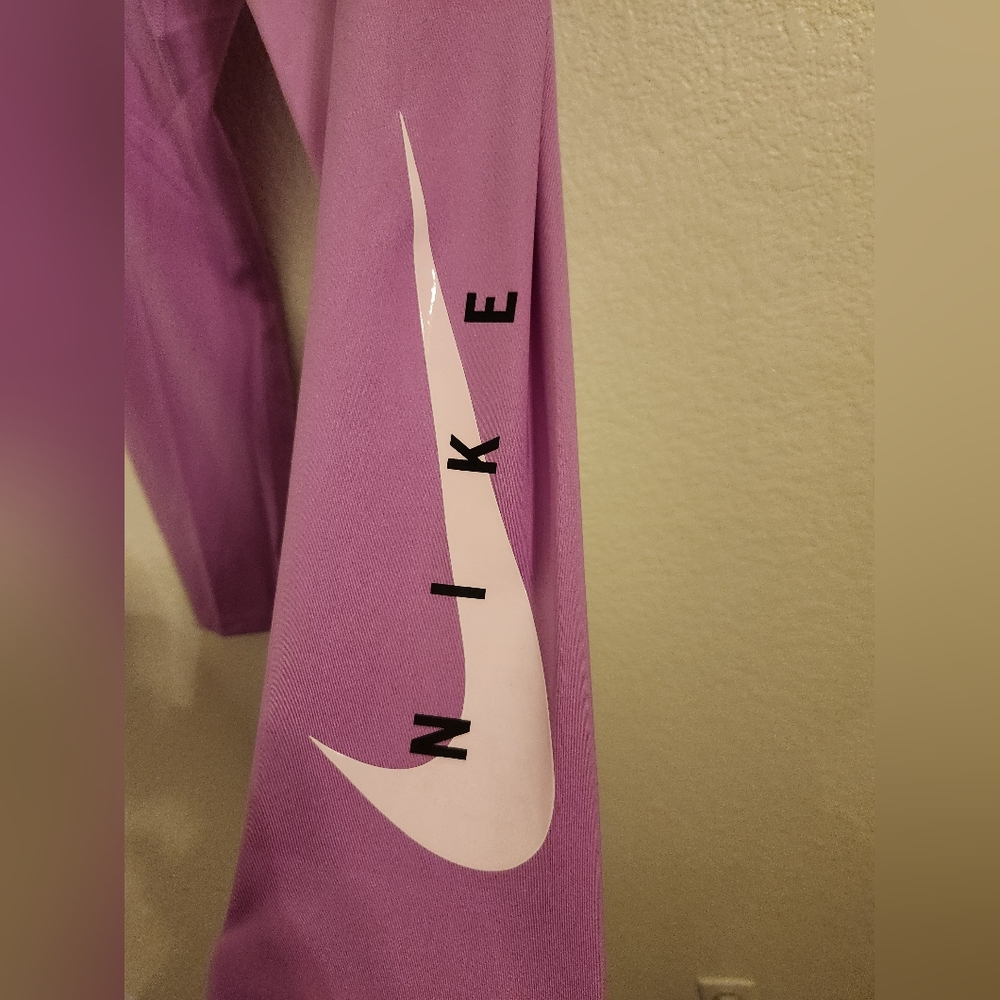 Nike Mid Rise 7/8 length Dri Fit leggings Size 2X